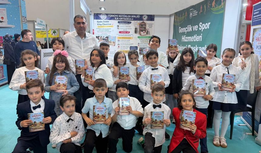 İlkokul öğrencileri, hikayelerini depremzedeler için kitaplaştırdı