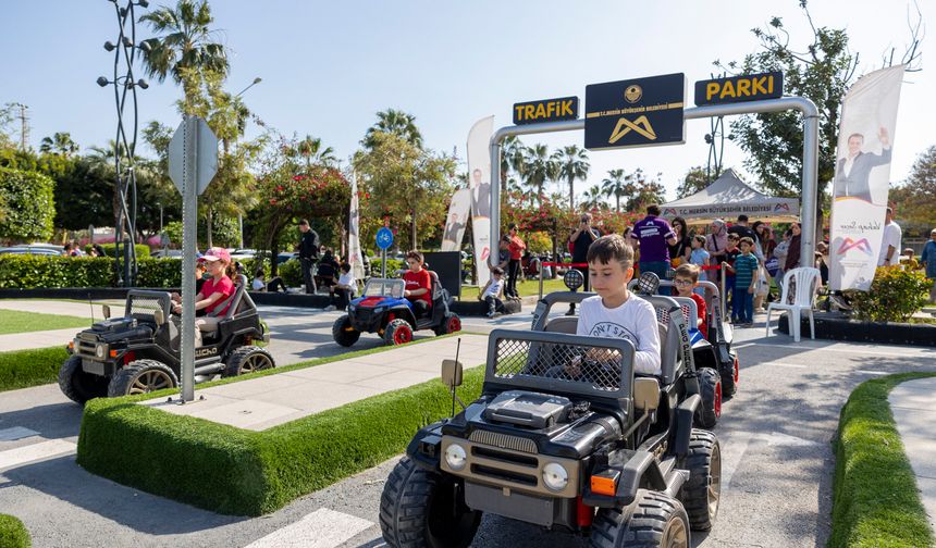 Mersin’de doğadan bilime 23 Nisan kutlaması