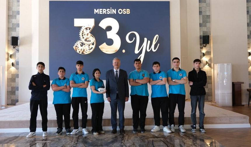 Tarsuslu gençlerden uzay hamlesi