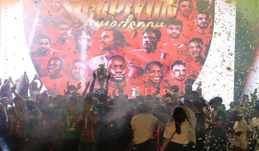 Amed Sportif Faaliyetler kupasını aldı