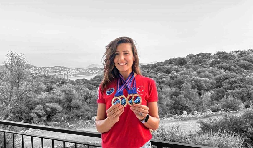 Milli Sporcu Birgül Erken’den buz altında dünya rekoru