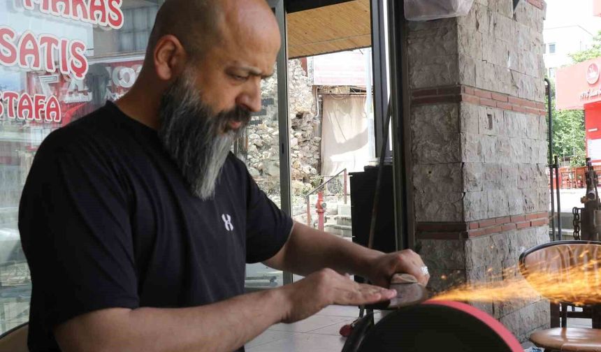 Kurban hazırlığı bıçakçılara yansıdı