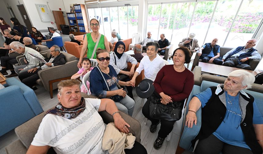 Yenişehir Emekli Evi’nde sıcak bayram buluşması
