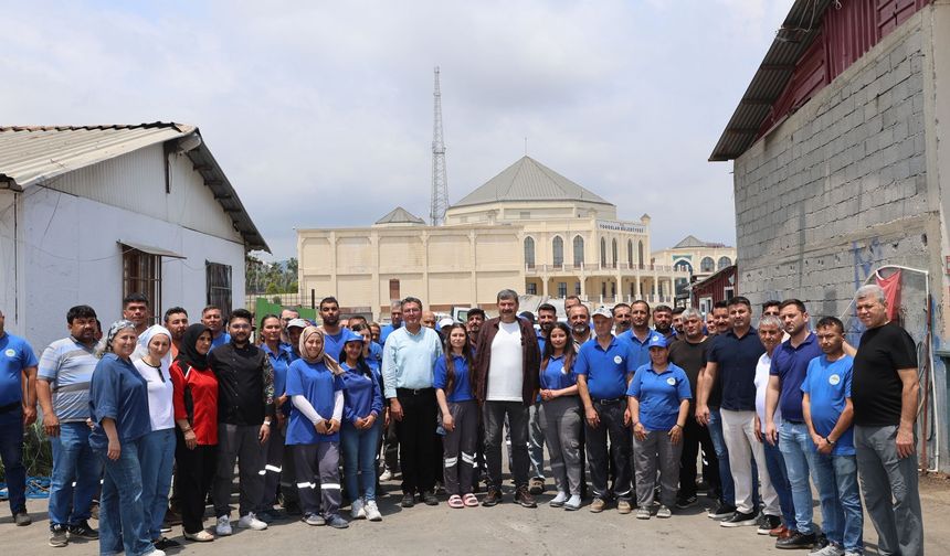 Toroslar Belediyesi’nde bayramlaşma coşkusu: Başkan Yıldız’dan personele teşekkür