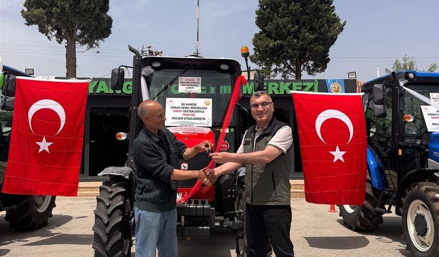 Mut’ta köylülere ORKÖY’den traktör desteği