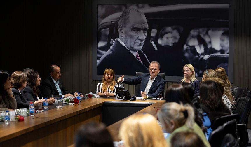 Seçer’den kadın muhtarlara destek mesajı