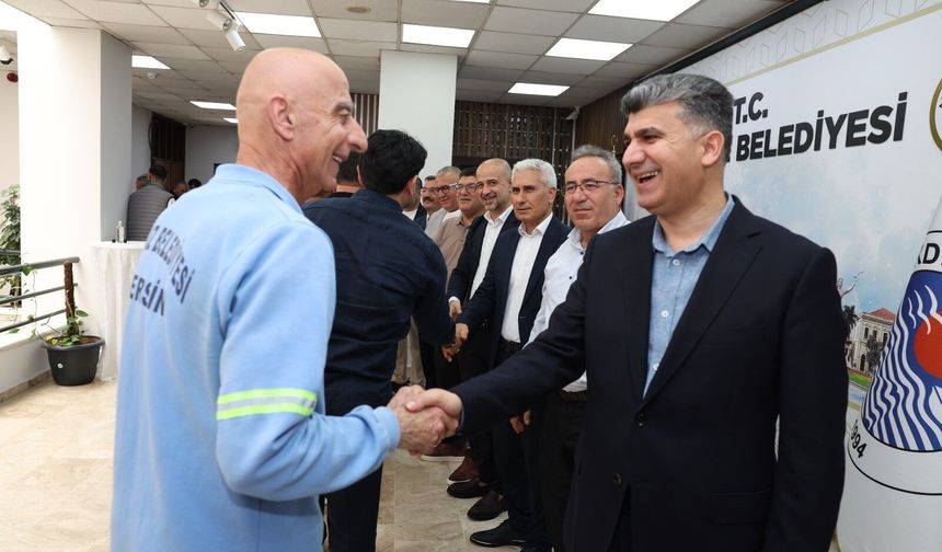 Akdeniz Belediyesi’nde bayramlaşma programı