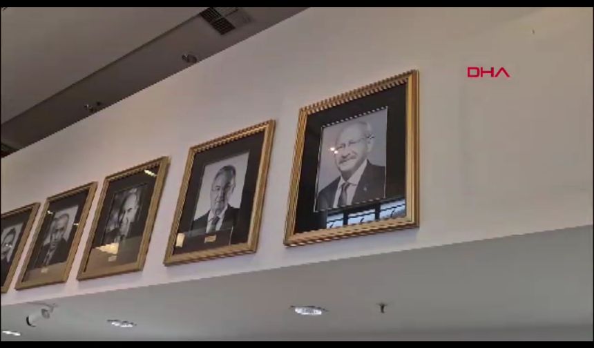 Kılıçdaroğlu’nun Genel Merkez binasında indirilen fotoğrafı tekrar asıldı