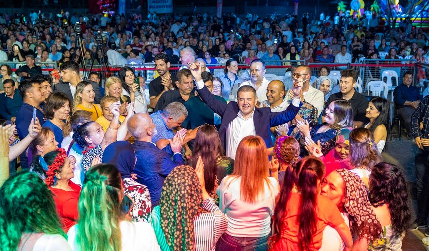 7. Örtüaltı Üzüm Festivali Mezitli’de coşkuyla kutlandı