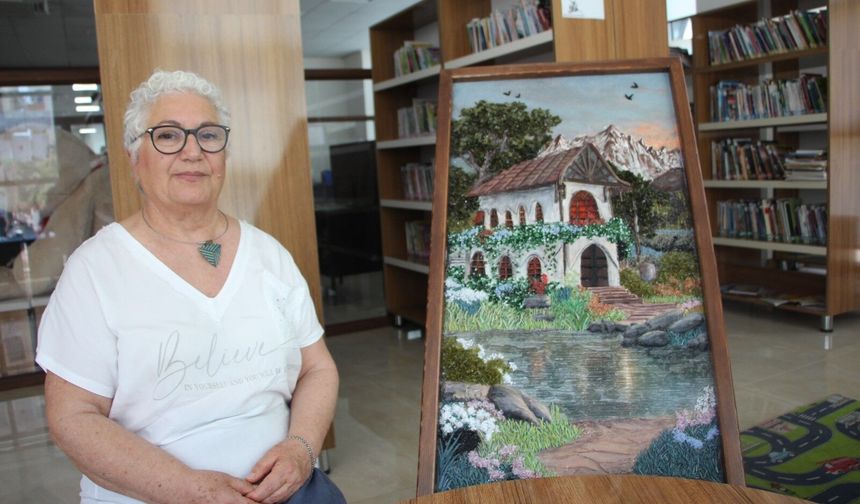 Kırık camları çöpe atmadı, sanata dönüştürdü