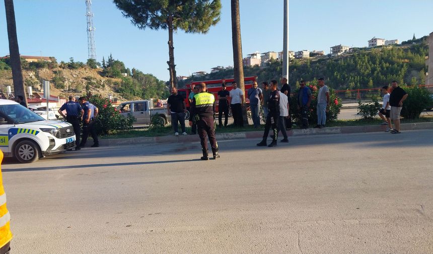 Direğe çarpan motosikletin sürücüsü hayatını kaybetti
