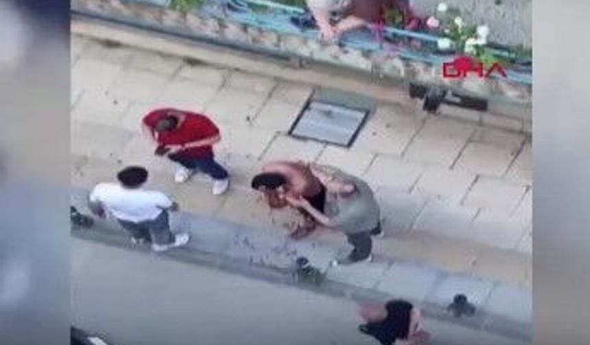 Husumetlilerine benzettiği 2 kişiyi bıçakladı