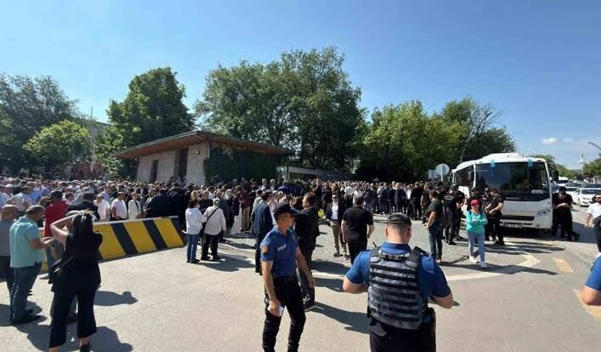 CHP Grup Toplantısı öncesi TBMM’de gerginlik