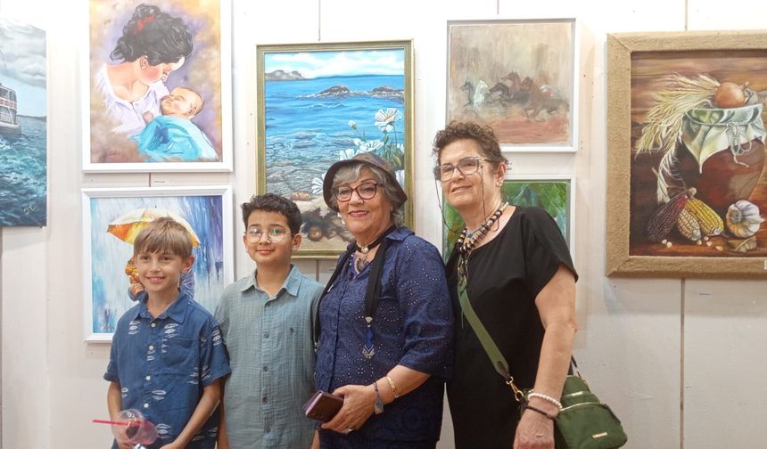 İçel Sanat Kulübü'nde 55 sanatçının eseri aynı çatı altında buluştu