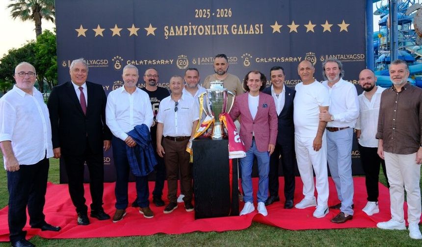 Galatasaray'ın 26'ncı şampiyonluğu Antalya'da kutlandı