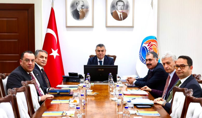 Vali Toros Değerlendirme ve Koordinasyon toplantısı gerçekleştirdi