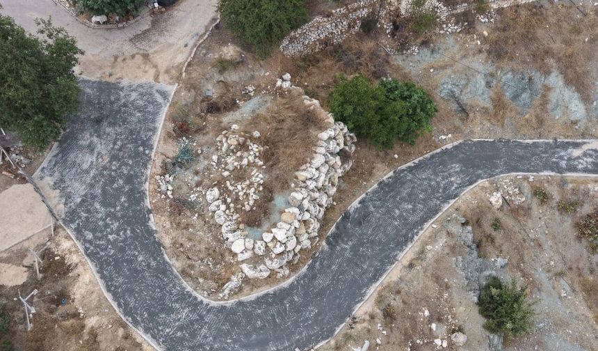 Boztepe’de yollar yenileniyor, ulaşım rahatlıyor