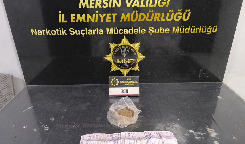 Mersin’de narkotik operasyonu: 190 gram eroin ve 19 bin TL ele geçirildi