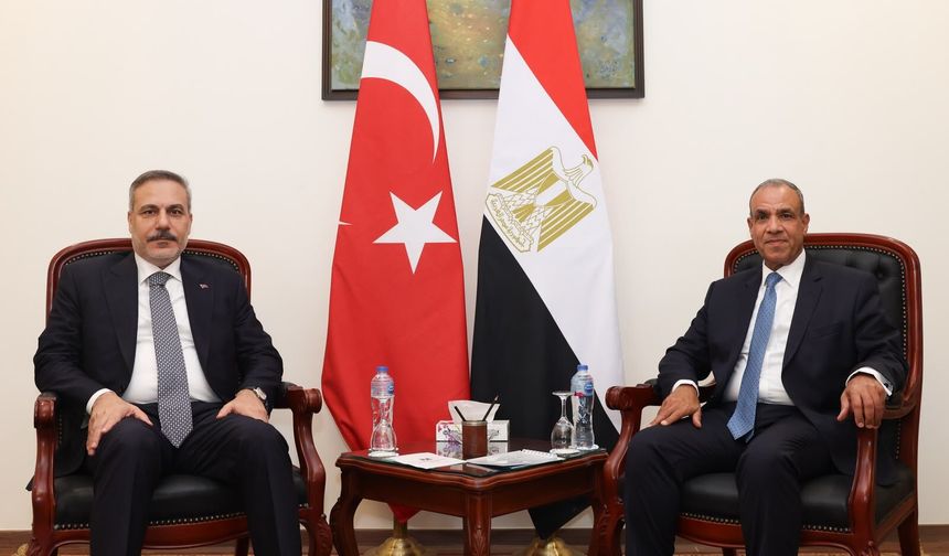 Bakan Fidan, Mısırlı mevkidaşı Abdülati ile bir araya geldi