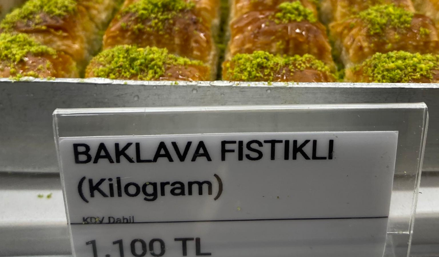 Mersin'de baklavanın kilosu bin 100 TL