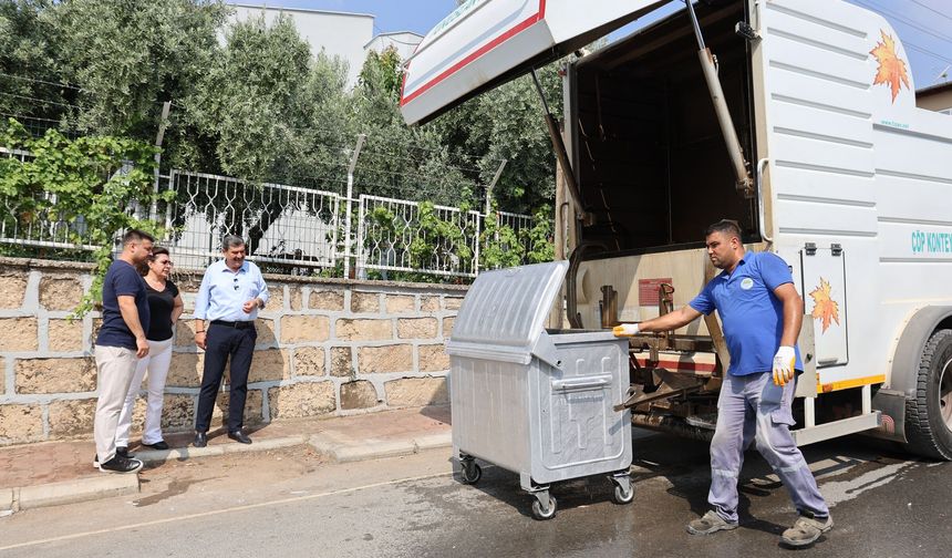 Toroslar’da temizlik mesaisi hız kesmiyor
