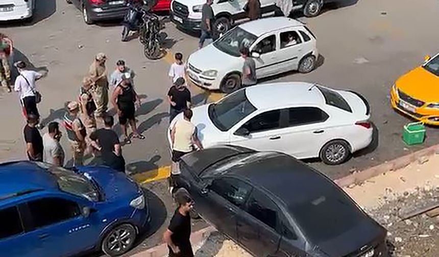 Osmaniye’de kazanın ardından korkuluklardan düşen otomobildeki 5 kişi yaralandı