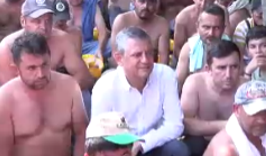 Özgür Özel’den eylemdeki madencilere destek ziyareti