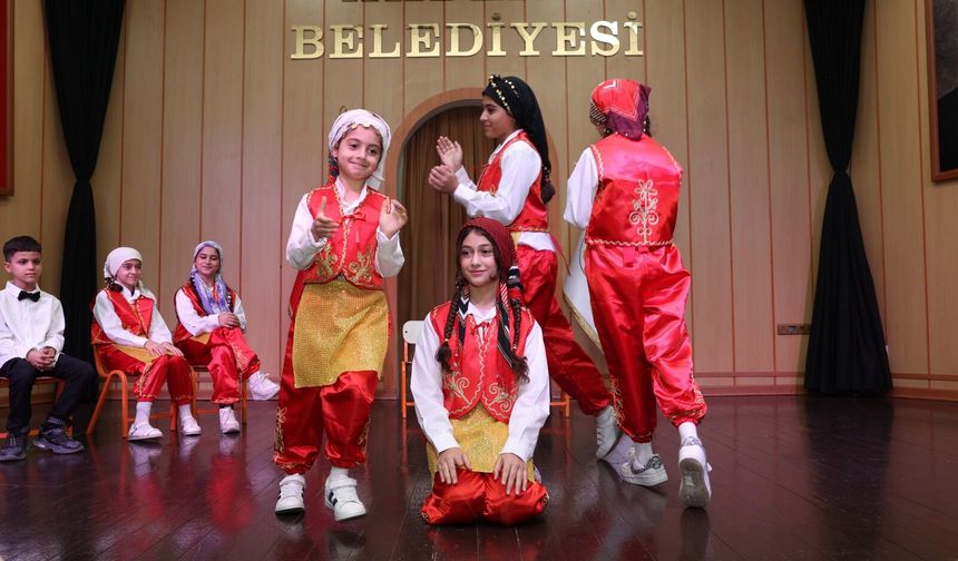 Akdeniz’de “Emekten Sahneye” yılsonu sergisi