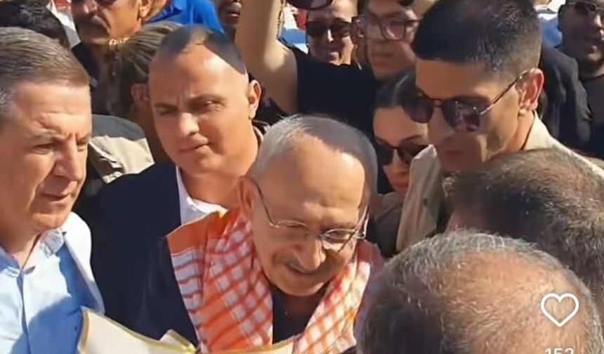 Kılıçdaroğlu Mersin’de: “Halkın Umudu Kılıçdaroğlu” sloganlarıyla karşılandı
