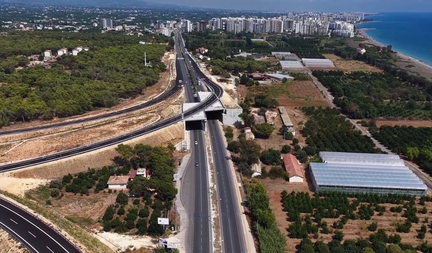 Çeşmeli-Taşucu otoyolu 18 dakikaya düşecek
