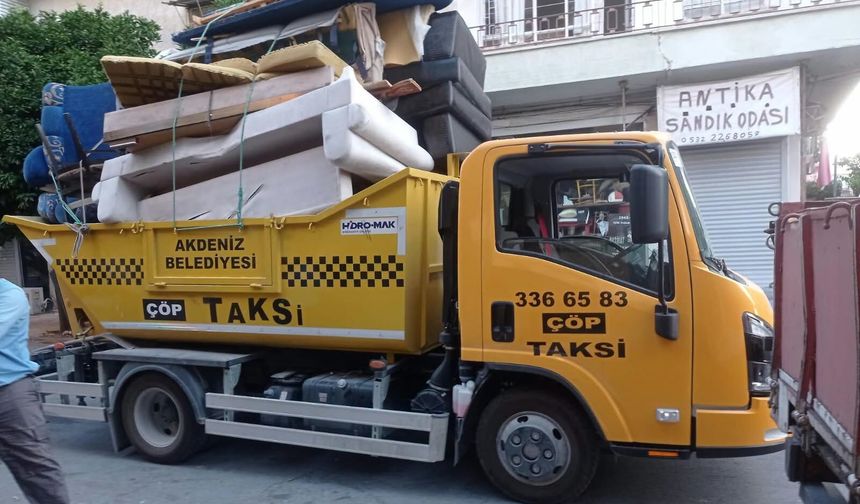 Akdeniz’de temizlik ekipleri 65 mahallede sahada