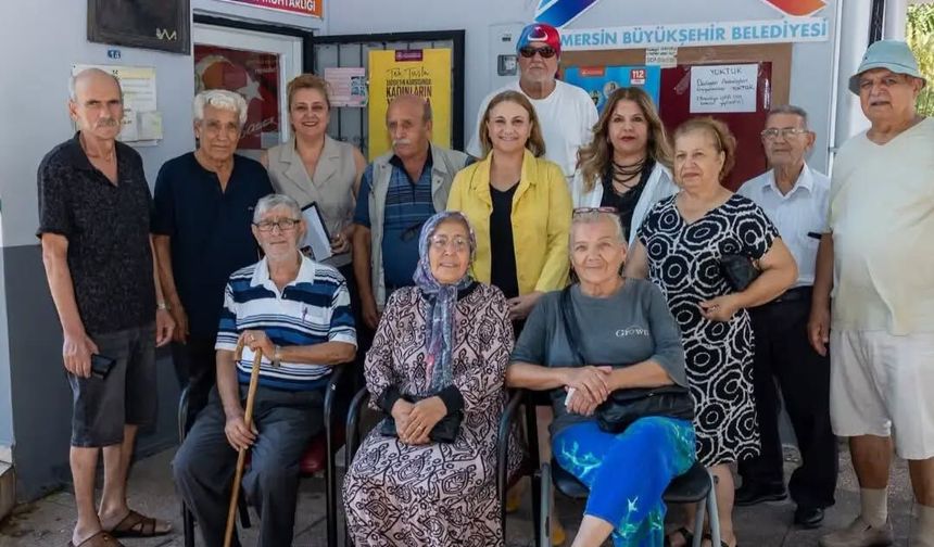 Mezitli Belediyesi mahalleliyi göz muayenesine götürdü
