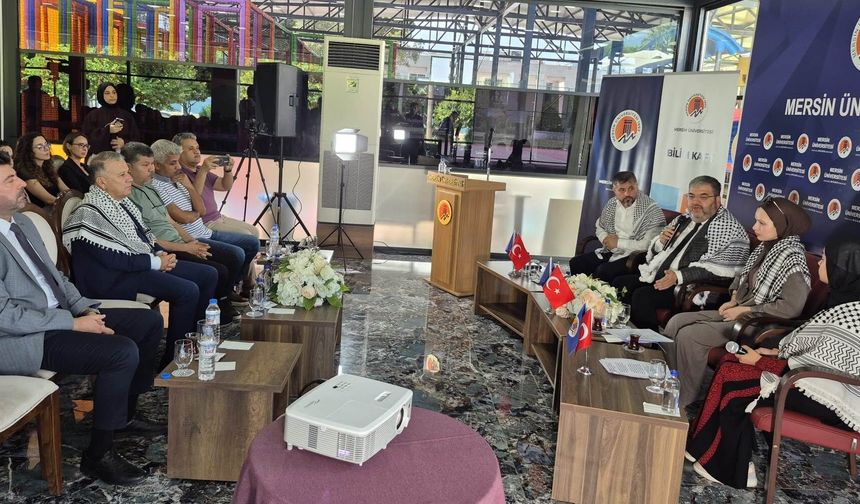 Soykırımın gölgesinde öğrenci olmayı konuştular