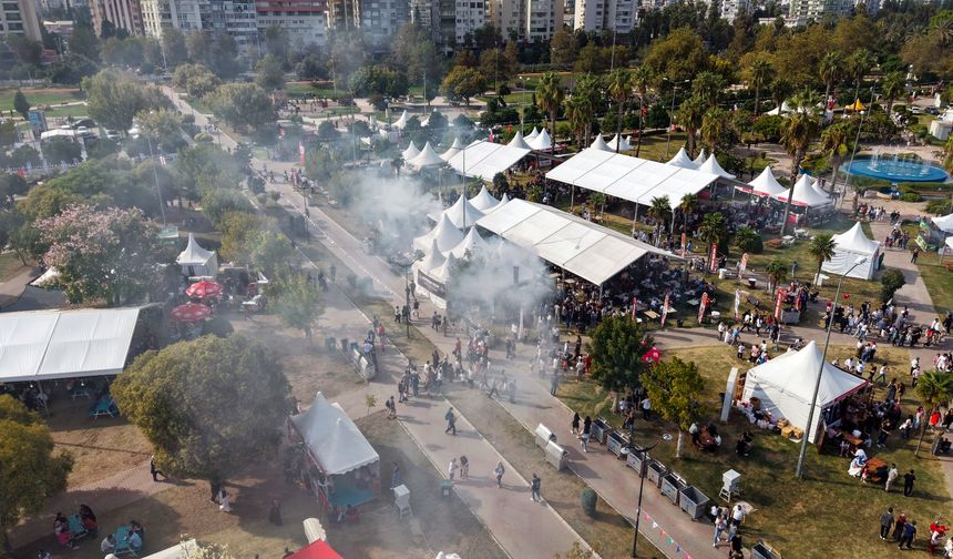 Adana Lezzet Festivali'ne son günde yoğun ilgi