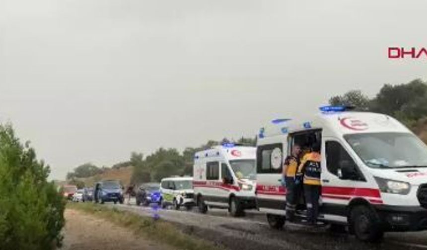 Mersin'de feci kaza: 1'i ağır, 17 kişi yaralı