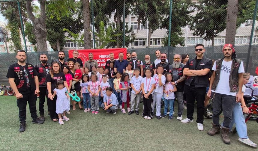 Mersin’de kız çocuklarına motosikletçilerden unutulmaz gün