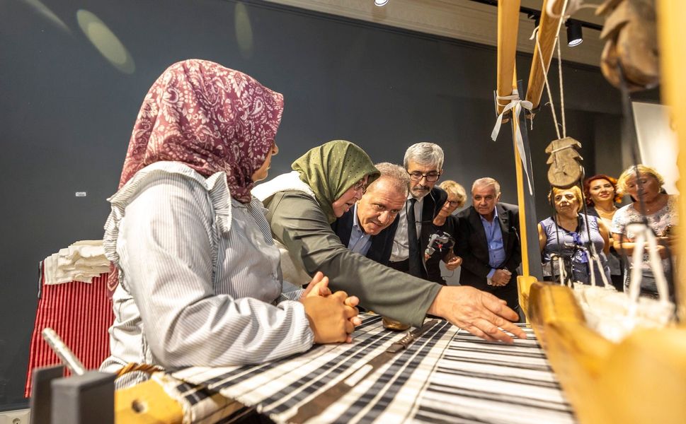 Mersin Dokumaları Kıyafet Sergisi ziyaretçilerini bekliyor