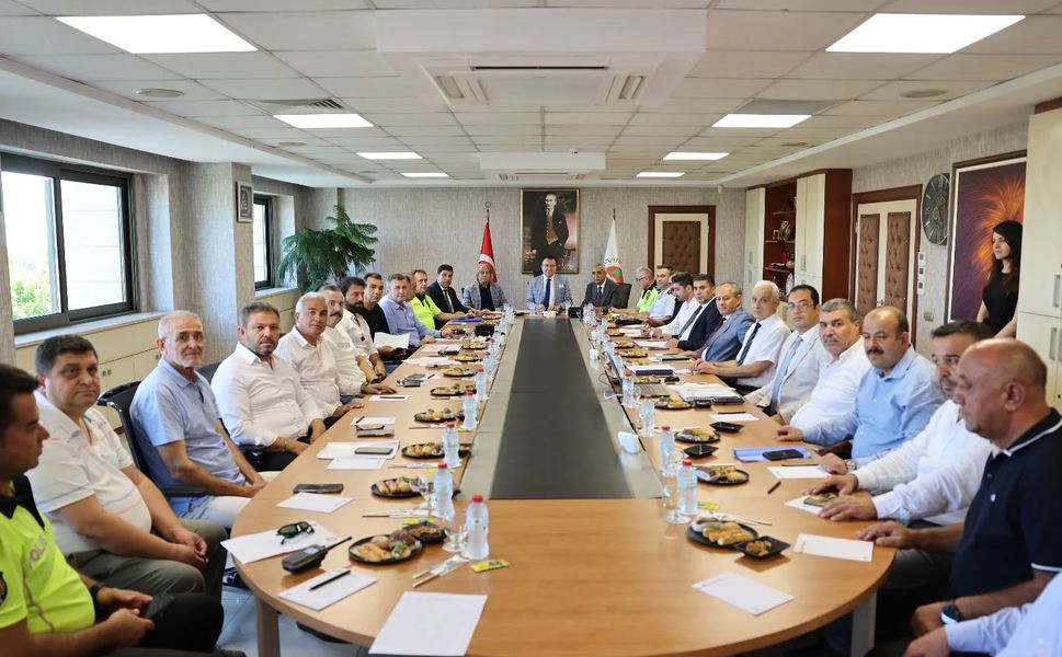 Mersin’de Şehir İçi Ulaşımın Geleceği Masaya Yatırıldı
