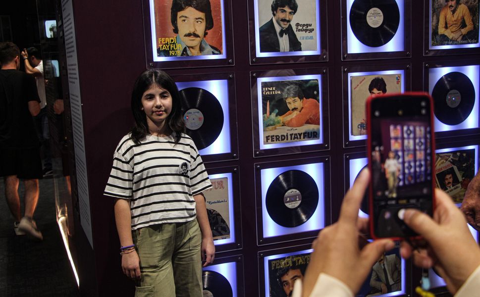 Adana’da Ferdi Tayfur Sanat Merkezi ve Müzesi açıldı