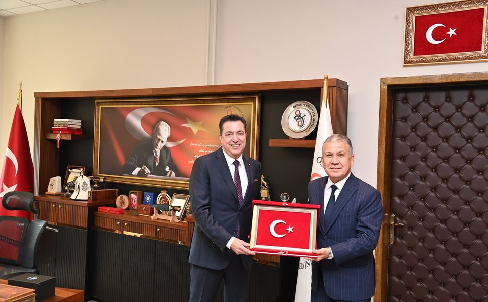 Rektör Yaşar, Uluslararası Korkut Ata Sempozyumu'nda Bölgesel İş Birliğini Güçlendirdi