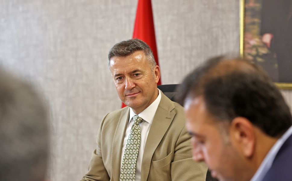 Çakır: “Üretici ve Tüketici Halleri korunmalı”