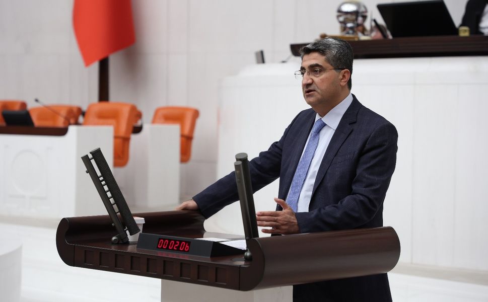 Ekmen: “Zeytinyağı Üretiminde Yüzde 35 Oranında Düşüş Yaşandı”