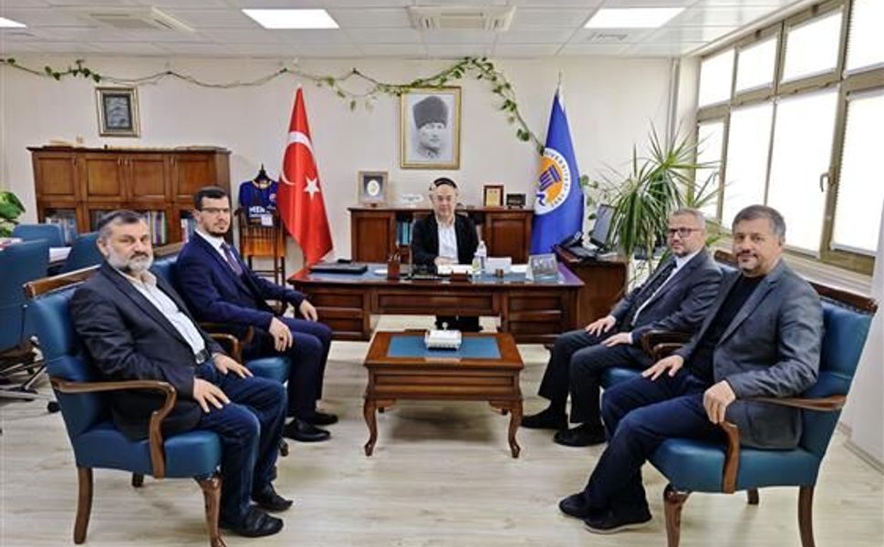 İl Müftülüğünden MEÜ İlahiyat Fakültesi Dekanına Ziyaret