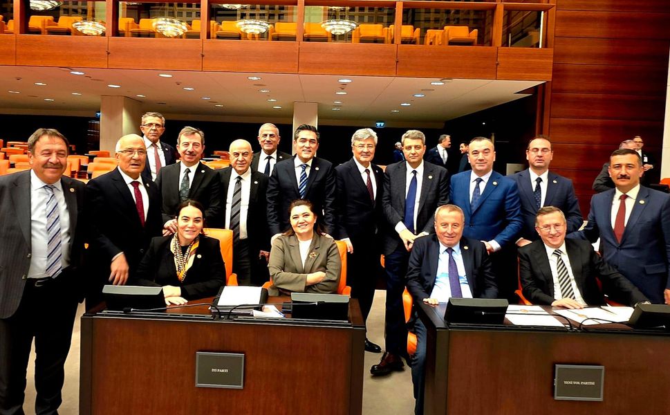 Vekil Kocamaz’dan Enerji Bakanı’na Sert Çıkış: “Haddinizi Bilin, İstifa Edin!”