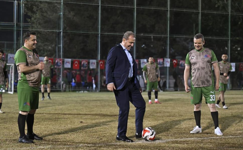 Mersin Büyükşehir’de Futbol Coşkusu: Başkan Seçer Turnuvaya Start Verdi