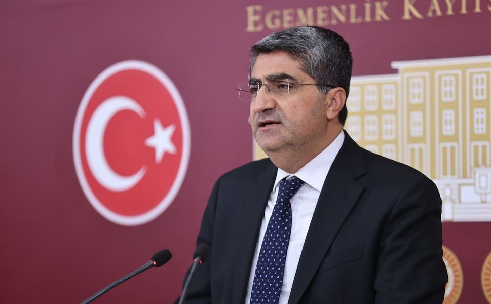 Ekmen’den Meclis’te Stratejik Uyarı: “Mersin’e Tersane Şart”