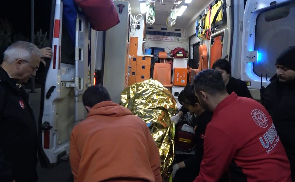 Hasandağı'nda Mahsur Kalan 2 Üniversiteli, Askeri Helikopterle Kurtarıldı