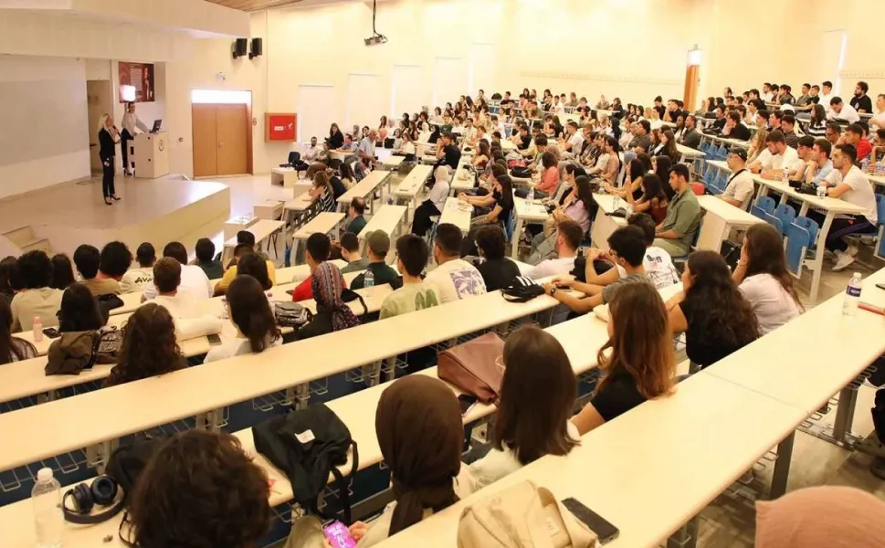 Öğrencilere Müjde: Üniversiteyi Yarım Bırakanlara Af Geliyor!