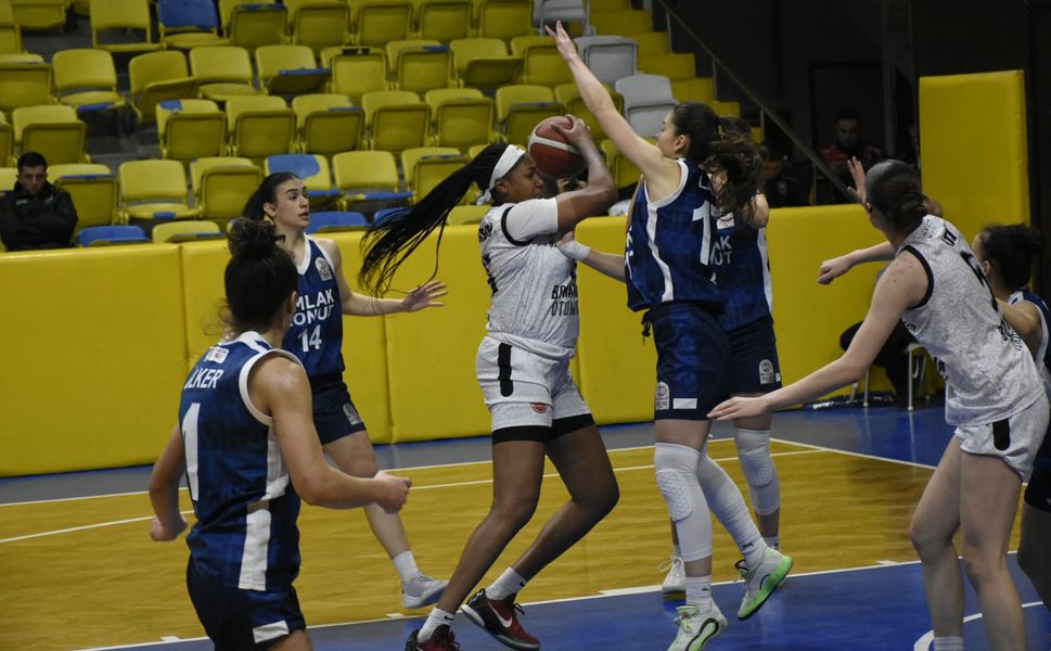 Seçil Kauçuk Mersin Basketbol, Emlak Konut'u Farklı Geçti!