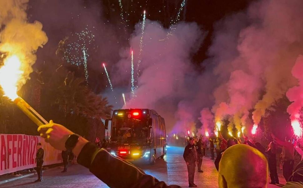 Galatasaray, Antalya’da Şampiyonlar Ligi müziğiyle karşılandı